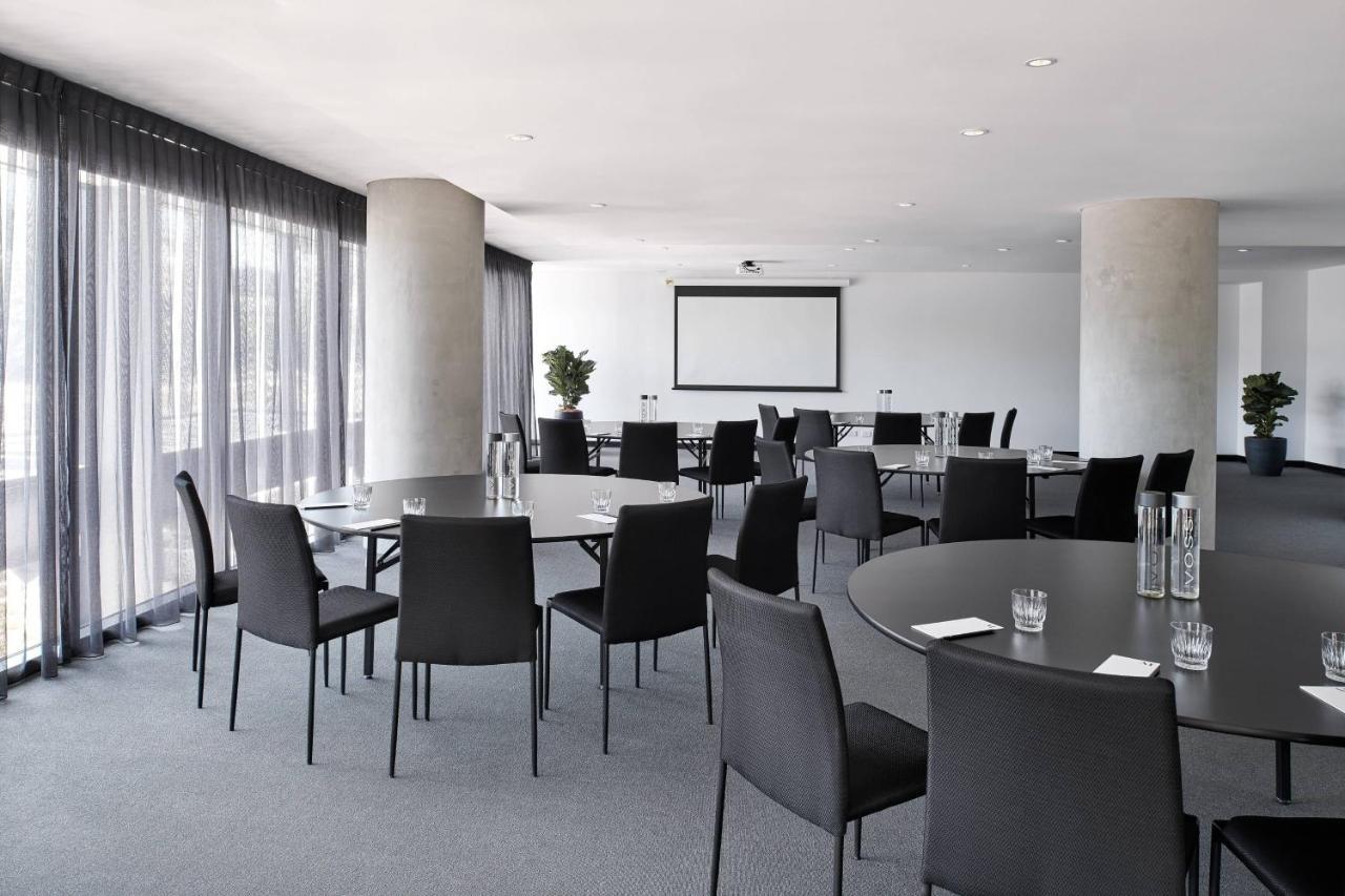 Midnight Hotel, Autograph Collection Canberra Ngoại thất bức ảnh The Boardroom at the National Portrait Gallery