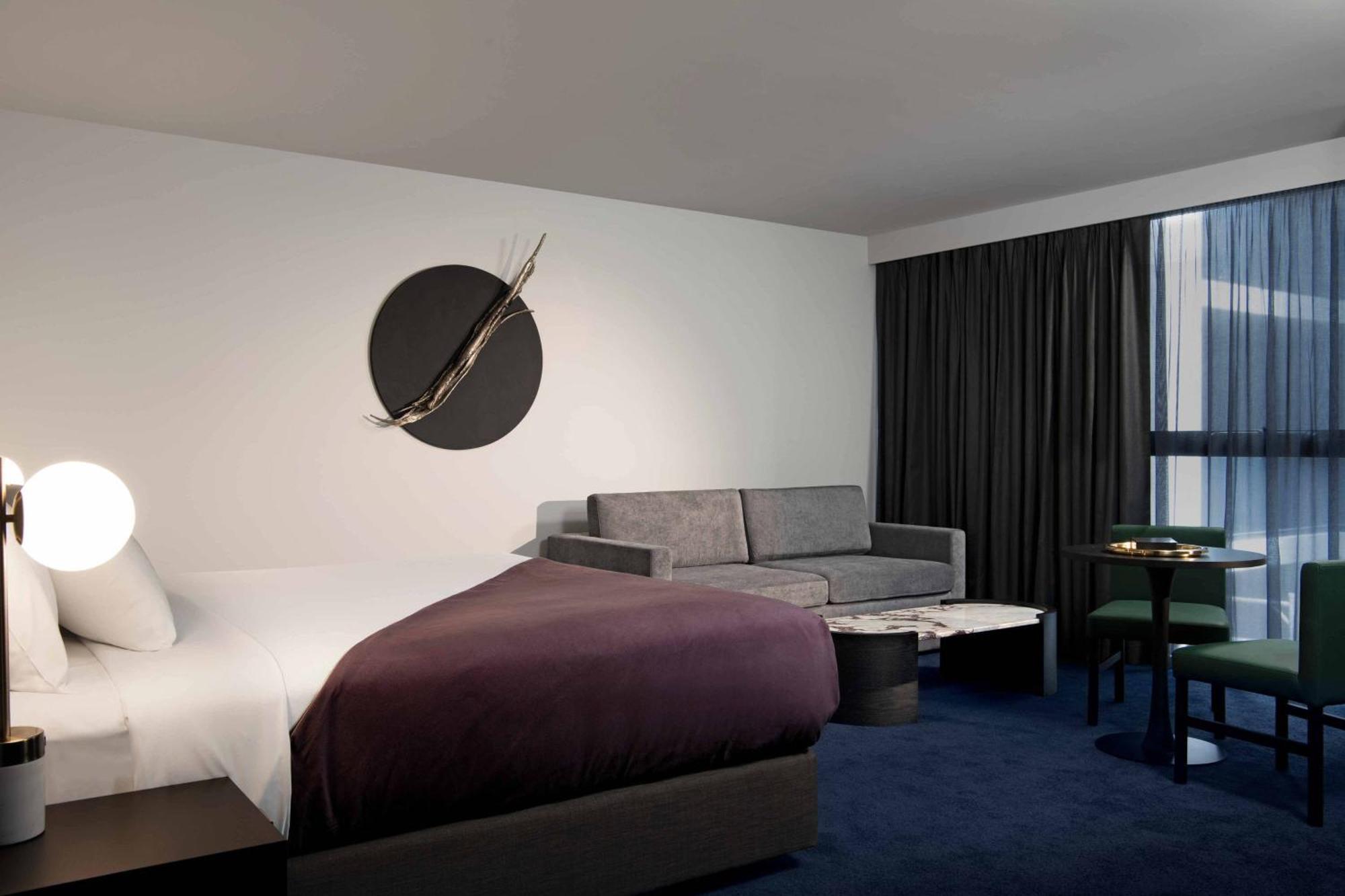 Midnight Hotel, Autograph Collection Canberra Ngoại thất bức ảnh A room at the hotel